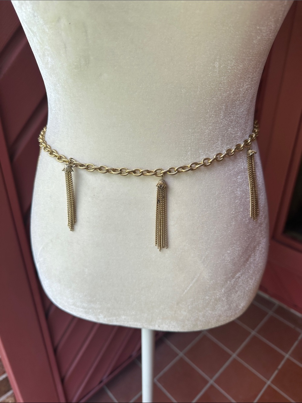 Gold Chain Fringe Waist Belt - Women's Jewelry - Picture 3 of 3